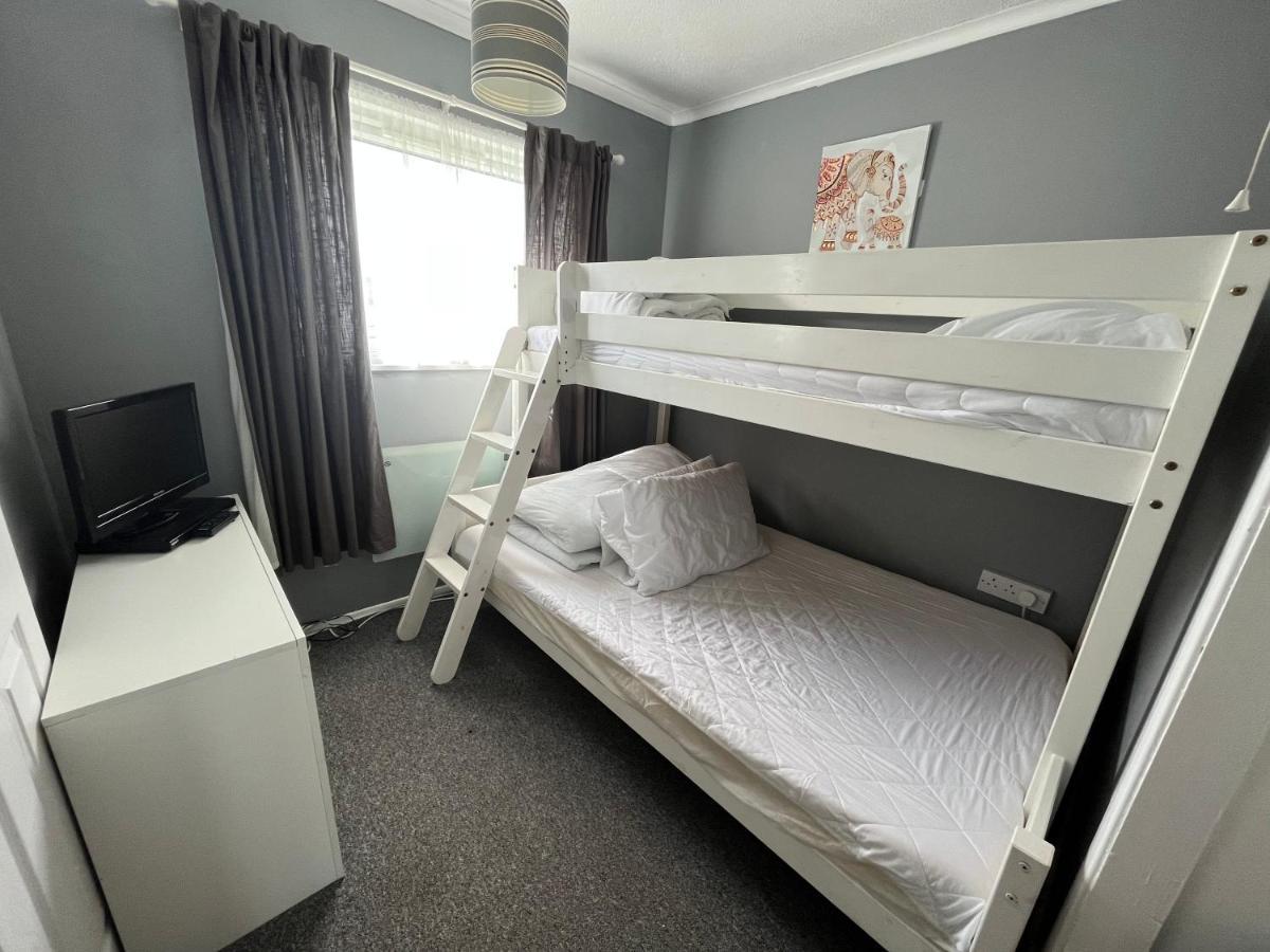 Signature, Scratby - Two Bed Chalet, Sleeps 7, Free Wi-Fi, Bed Linen And Towels Included, Pets Welcome And Onsite Entertainment Available Exterior foto